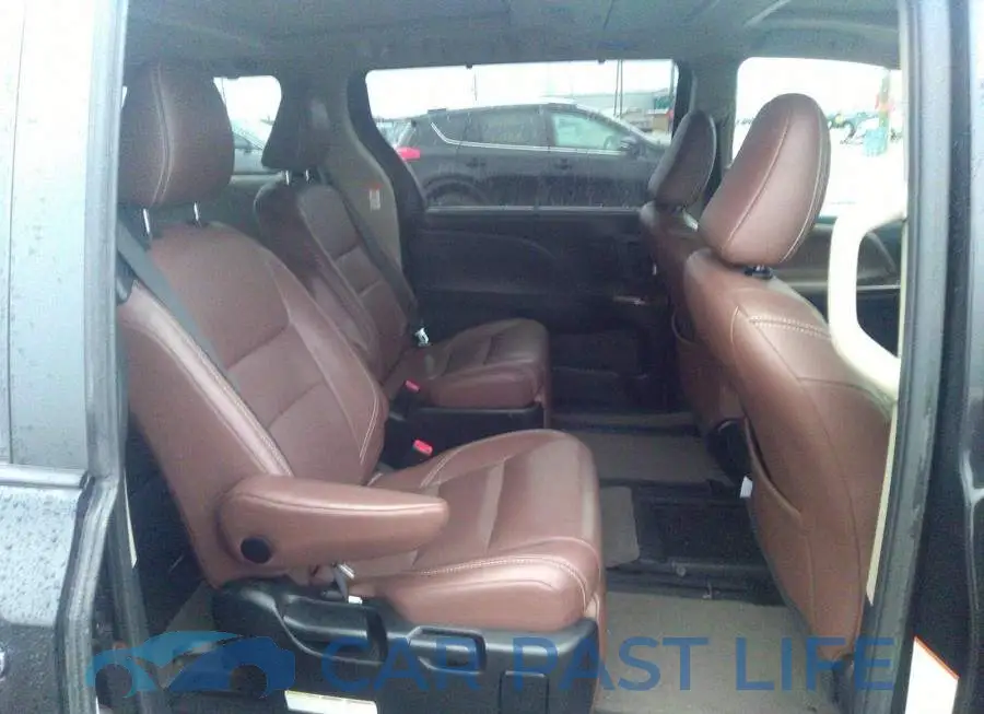 5TDYK3DC2FS561891# 8