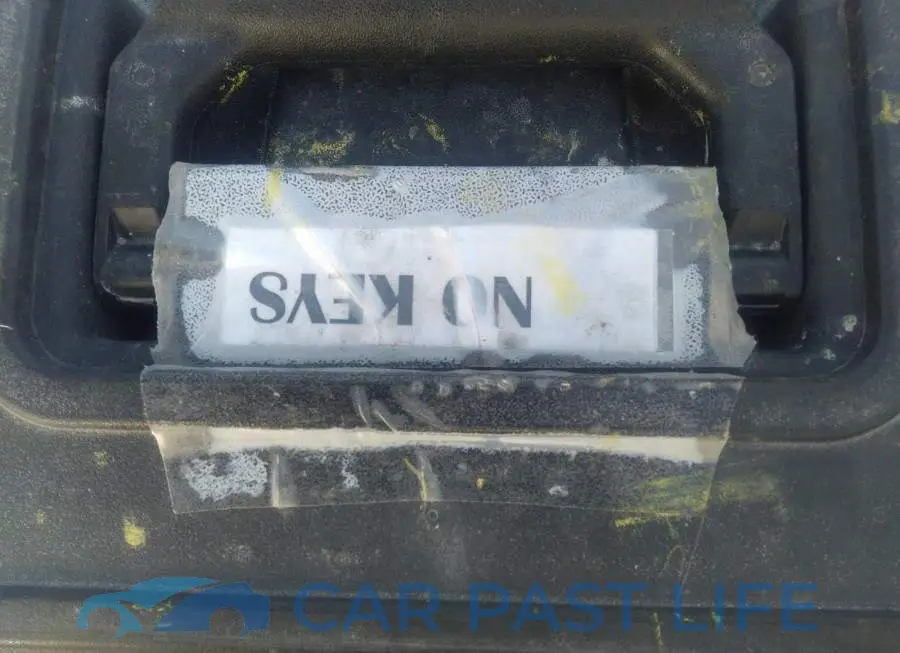 2C4RC1BG2FR503719# 11