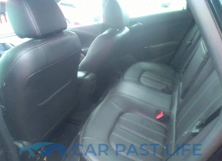 1G4PS5SK3F4205359# 8