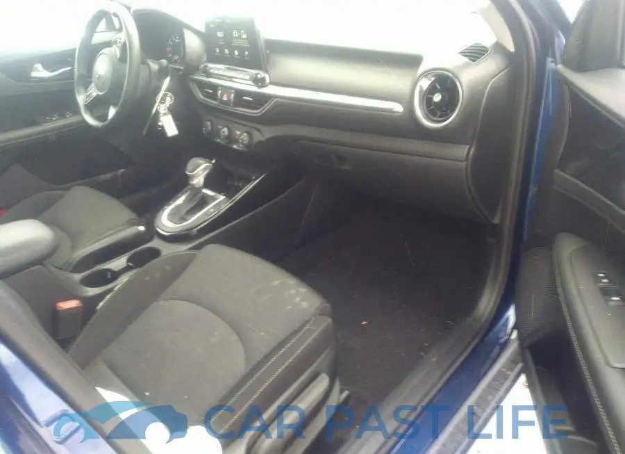 3KPF54AD2ME351929# 5