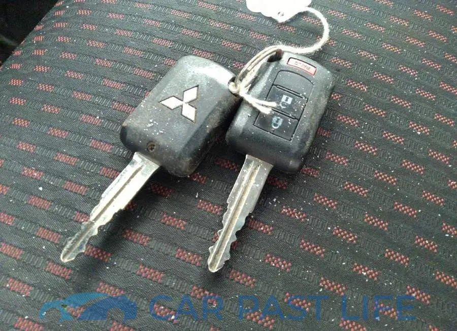 JA4AJ3AU2JU602410# 11