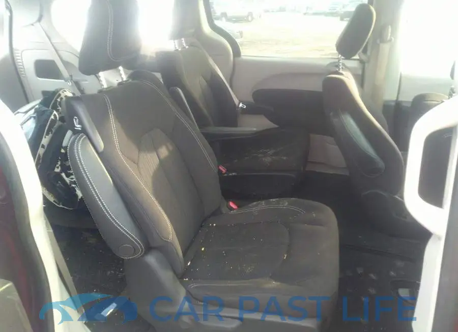 2C4RC1ZG9MR524490# 8