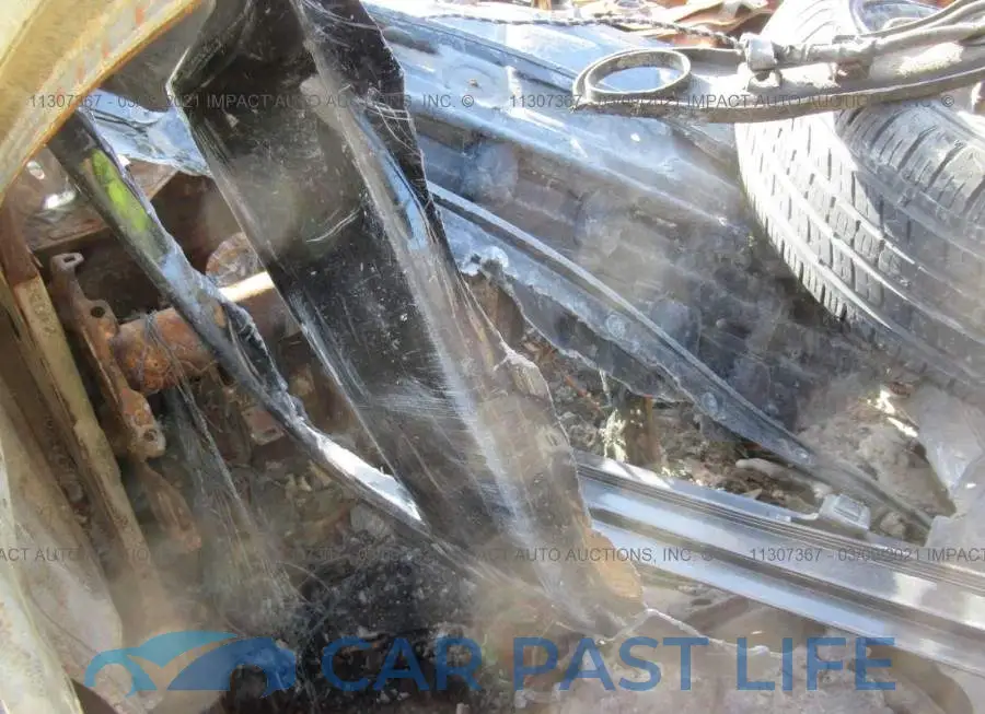 1G1ZD5ST0JF100784# 7