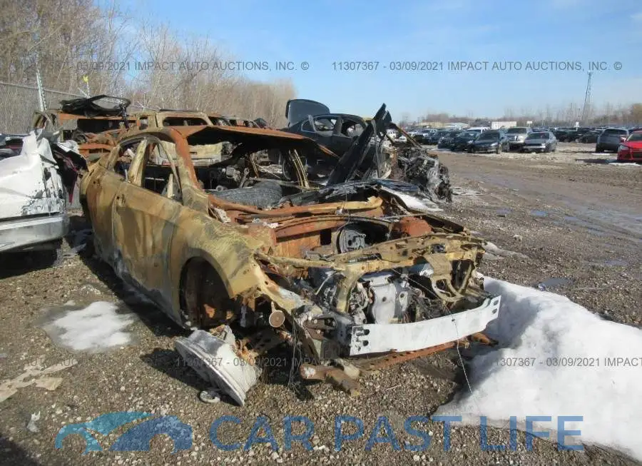 1G1ZD5ST0JF100784# 1