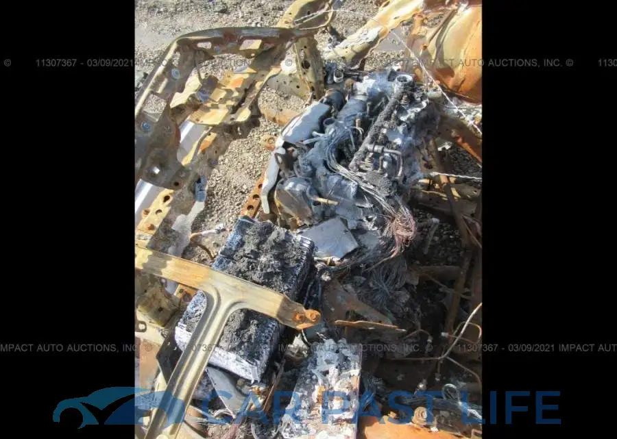 1G1ZD5ST0JF100784# 10