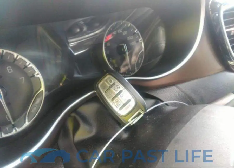 2C4RC1EGXHR769651# 12