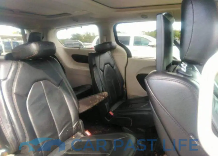 2C4RC1EGXHR769651# 9