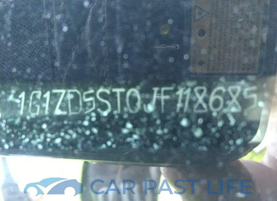 1G1ZD5ST0JF118685# 9