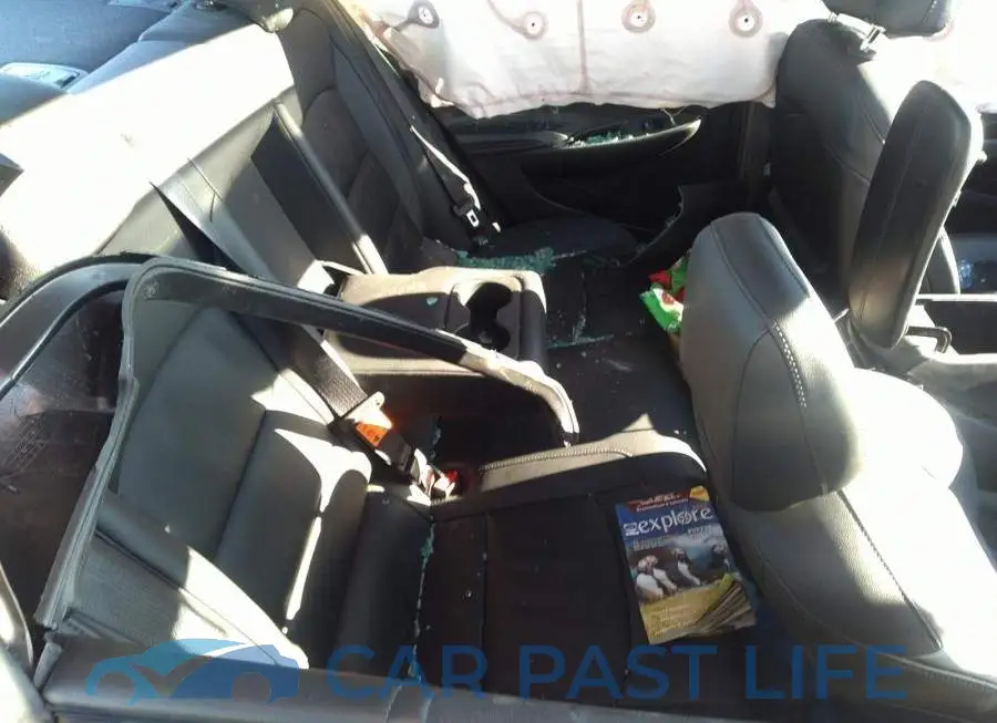 1G1ZD5ST0JF118685# 8