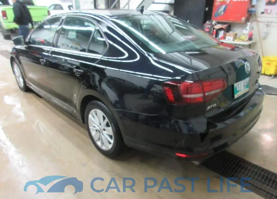 3VW167AJ9GM283019# 3