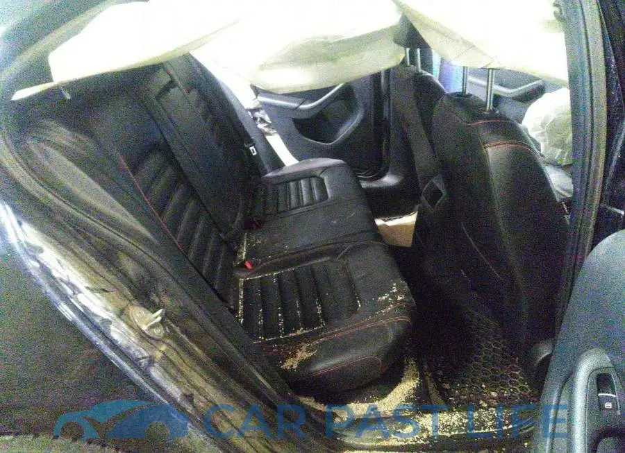 3VW4S7AJ5GM350904# 8