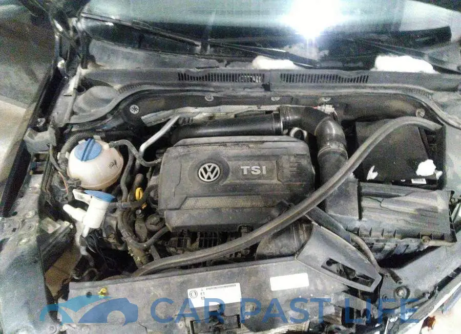 3VW4S7AJ5GM350904# 10