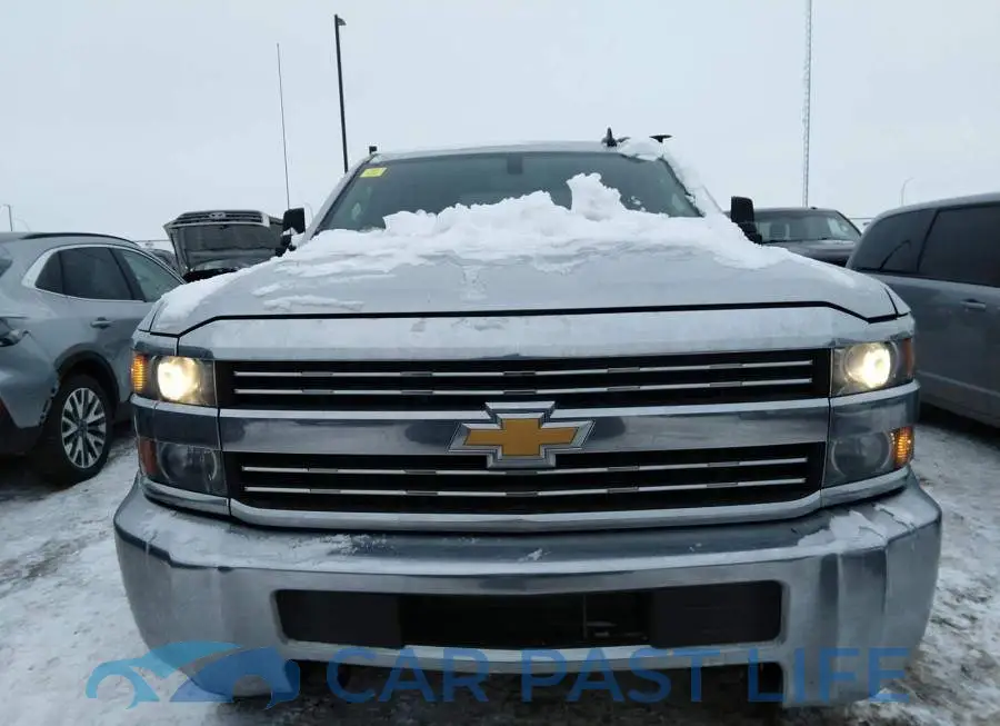 1GC4KZCG4JF235685# 6