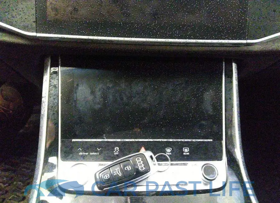 WA1WXAF77LD005008# 11