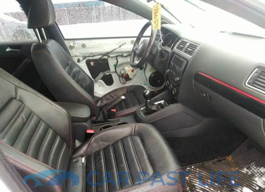 3VW5S7AJ0GM300190# 5