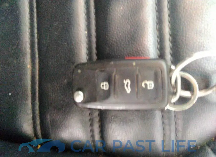 3VW5S7AJ0GM300190# 11