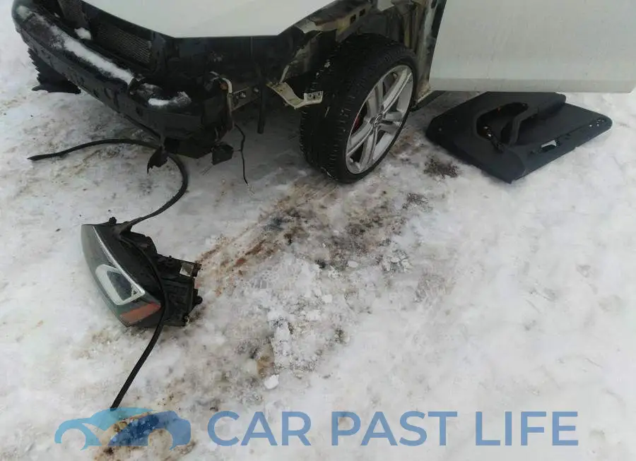 3VW5S7AJ0GM300190# 12