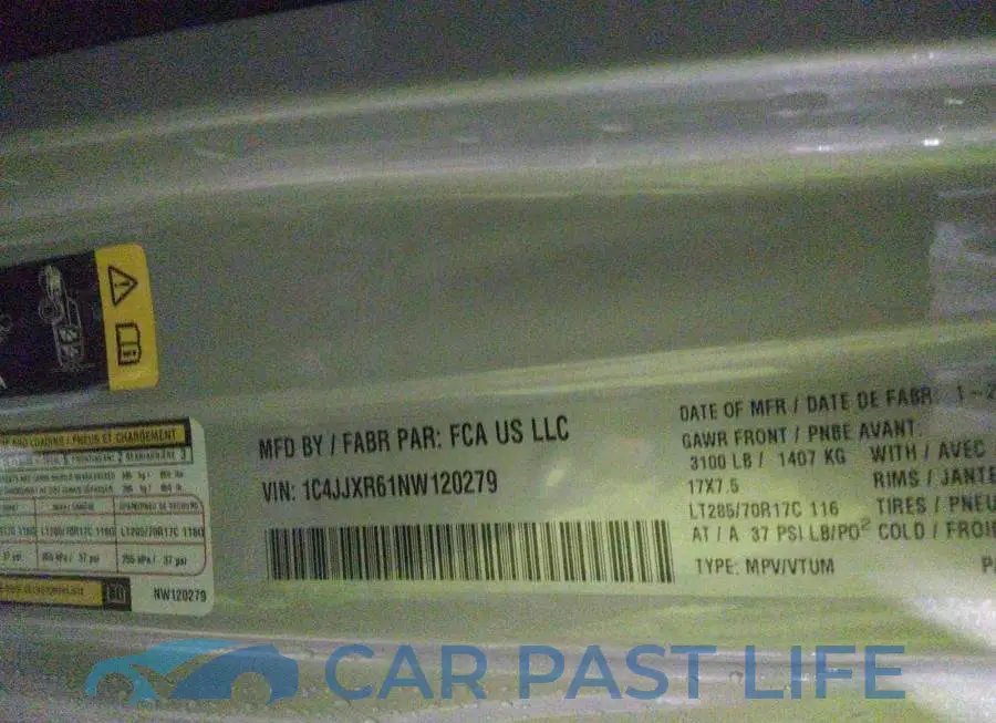 1C4JJXR61NW120279# 9