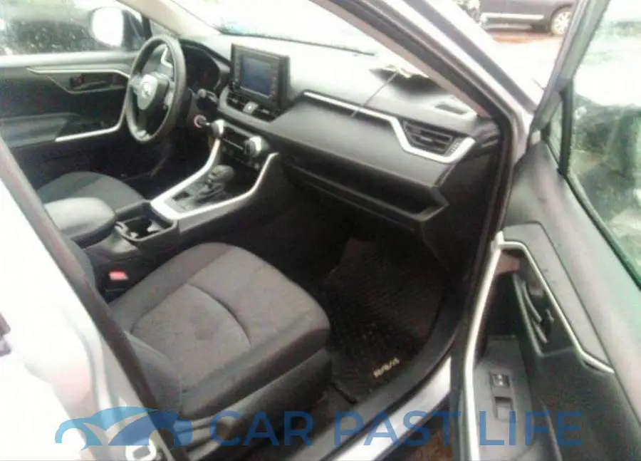 2T3B1RFV9MW208702# 6