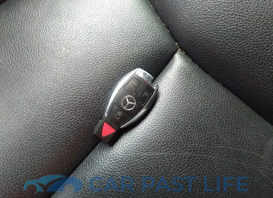 WDDSJ4GB6FN232933# 11