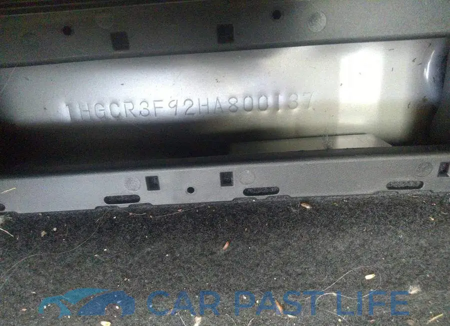 1HGCR3F92HA800137# 9