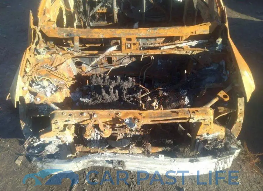 2C4RC1BG8NR193221# 11