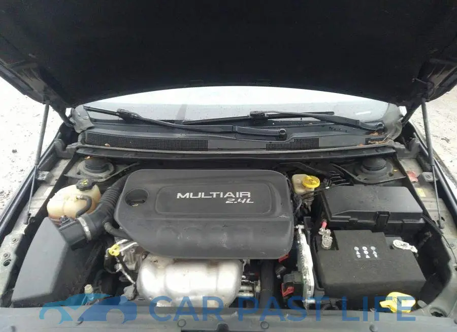 1C3CCCAB9GN121715# 10
