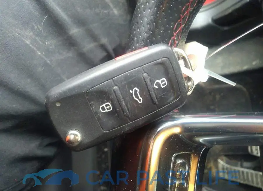 3VW4S7AJ1FM267985# 11