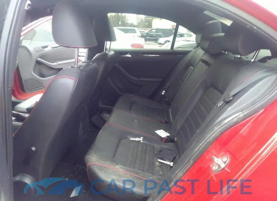3VW4S7AJ1FM267985# 8