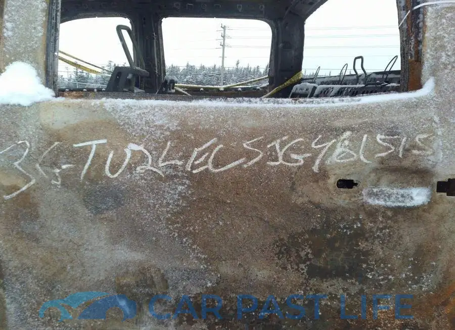3GTU2LEC5JG461515# 9