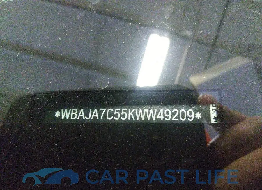 WBAJA7C55KWW49209# 9