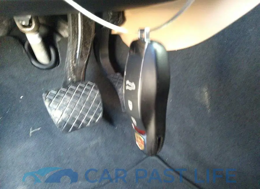WP1AB2A52MLB35455# 11