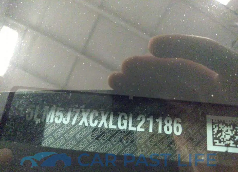 5LM5J7XCXLGL21186# 9