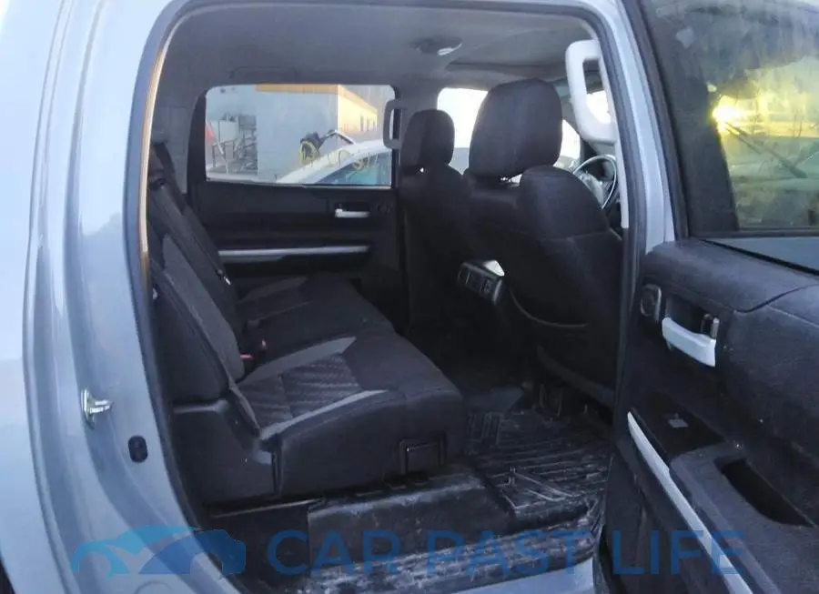 5TFDY5F16JX705272# 8
