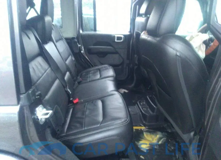 1C4HJXEG8MW871682# 8