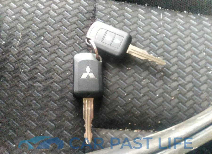 JA4AT3AA0LZ600287# 11