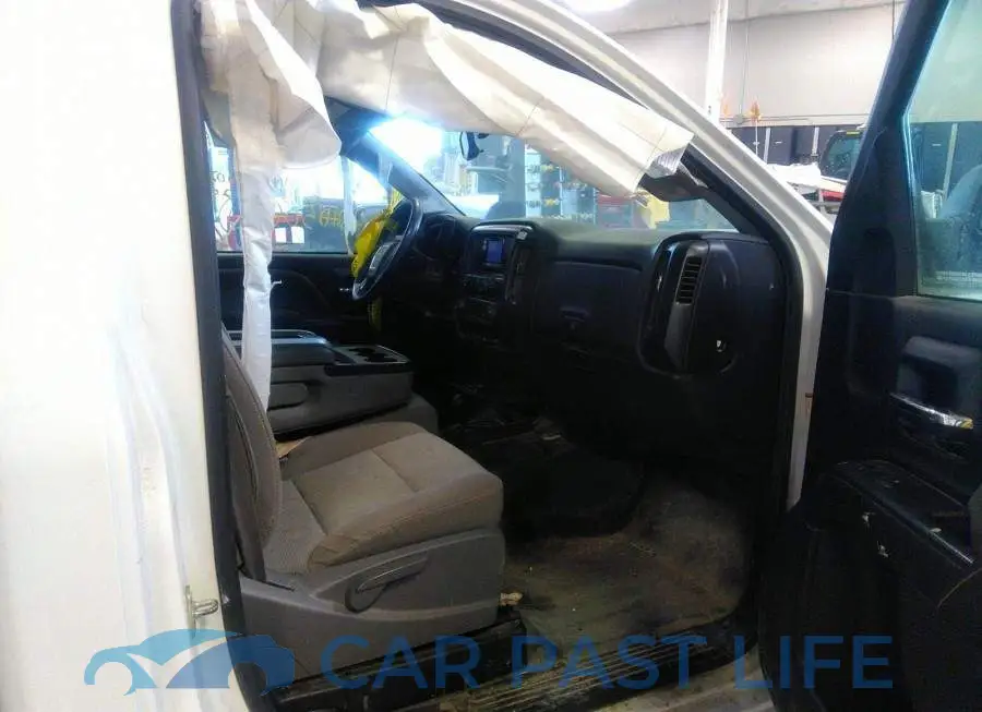 1GT02XEG7FZ512643# 5