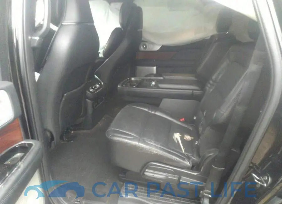 5LMJJ3LT3KEL25703# 8