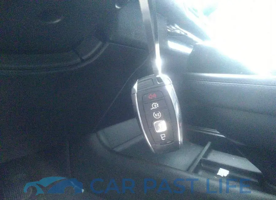5LMJJ3LT3KEL25703# 11