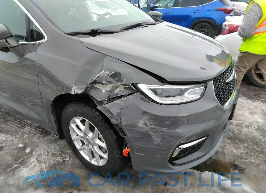 2C4RC1BG3NR110388# 6