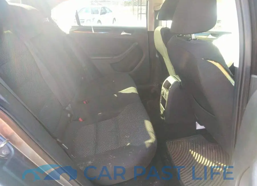 3VWD07AJ6GM387479# 8