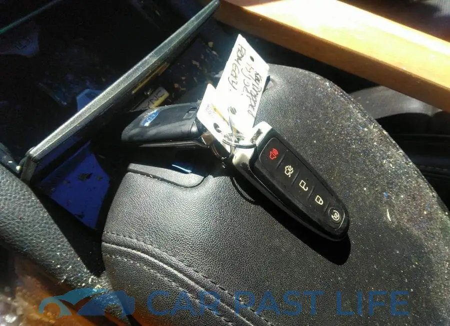 1FAHP2J83KG112368# 11