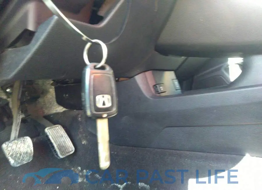 2HGFC2E25GH010876# 11