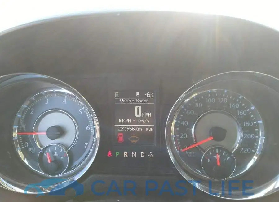 2C4RC1BG3FR708210# 7