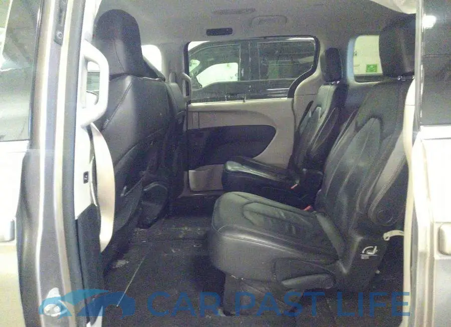 2C4RC1EG9HR585723# 8