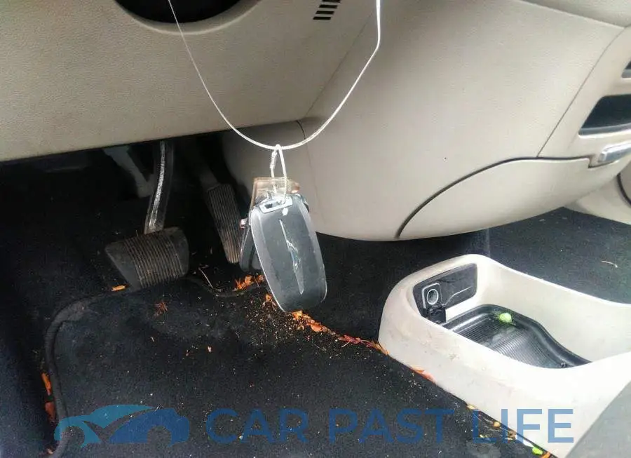 2C4RC1ZG8MR554810# 11
