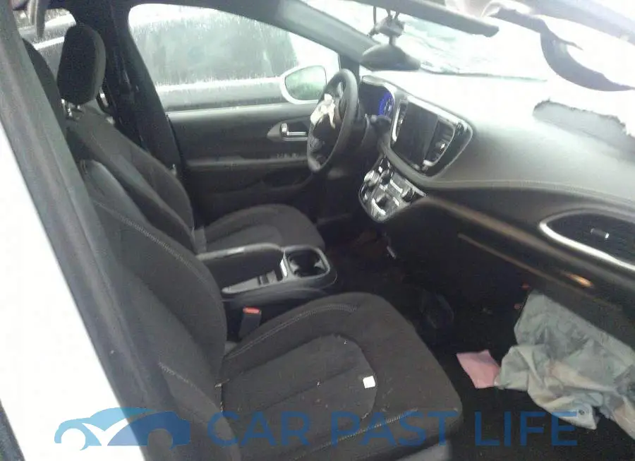 2C4RC3FG0NR231370# 5
