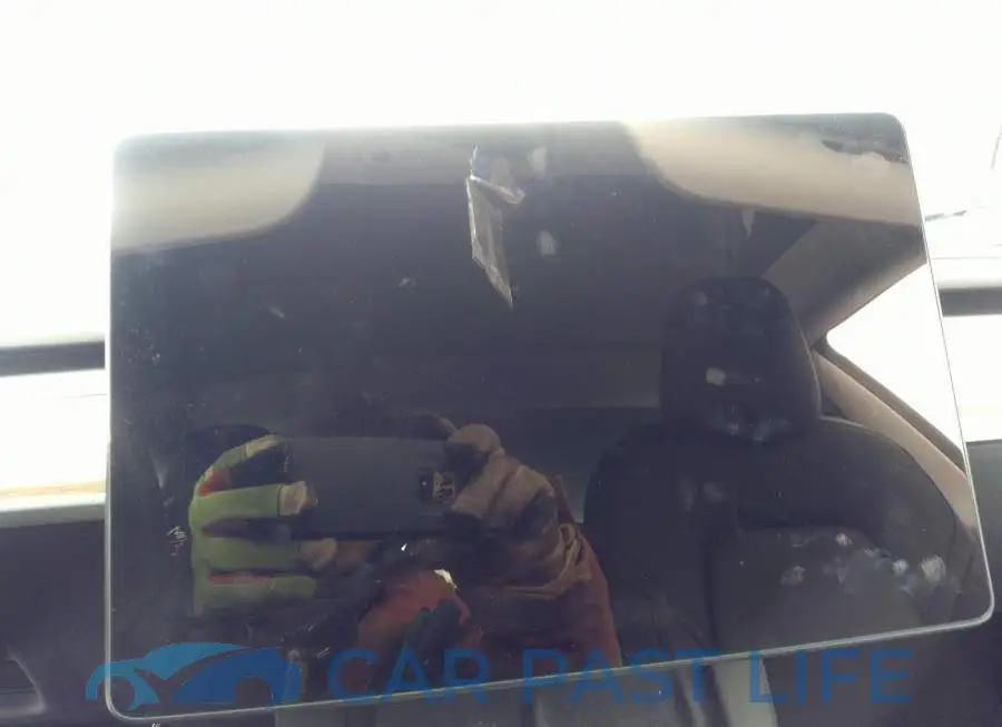 5YJ3E1EB6NF175909# 7