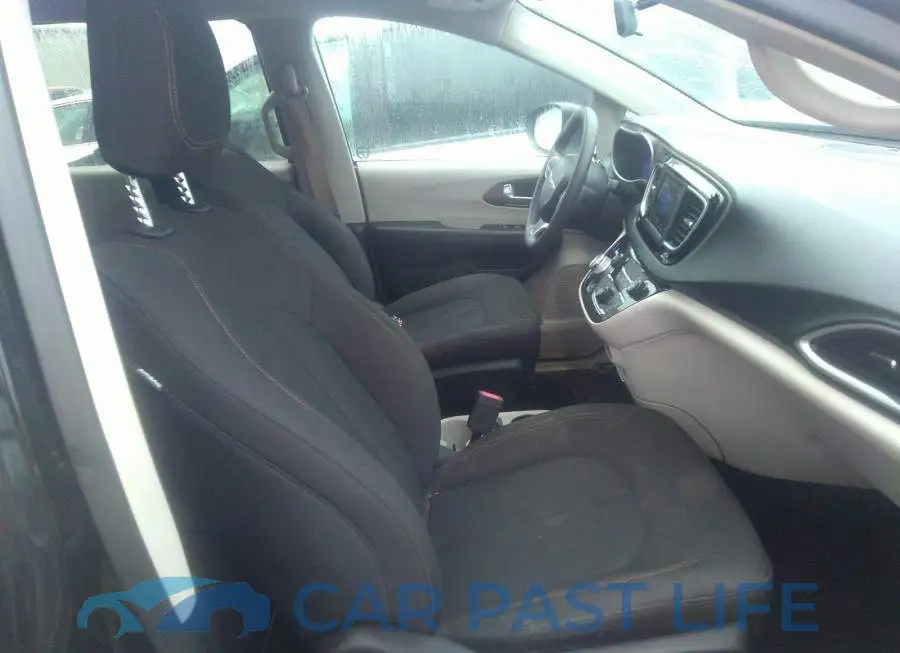 2C4RC1DG6JR178661# 5
