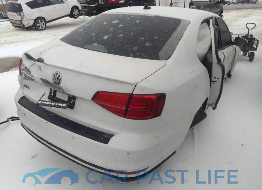 3VW5T7AJ9HM292489# 4